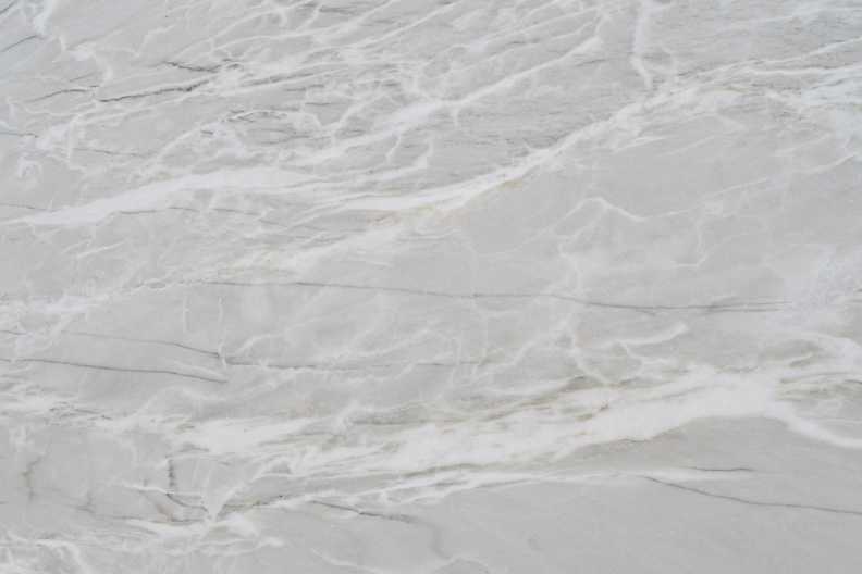 WHITE PEARL LEATHER 3CM LOT 3L385942 cl 129X78 WHITE PEARL LEATHER